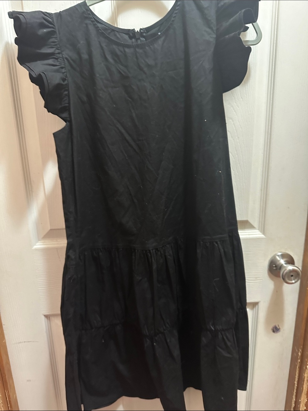Pomander Place Black Ruffle-Sleeve Tiered Dress